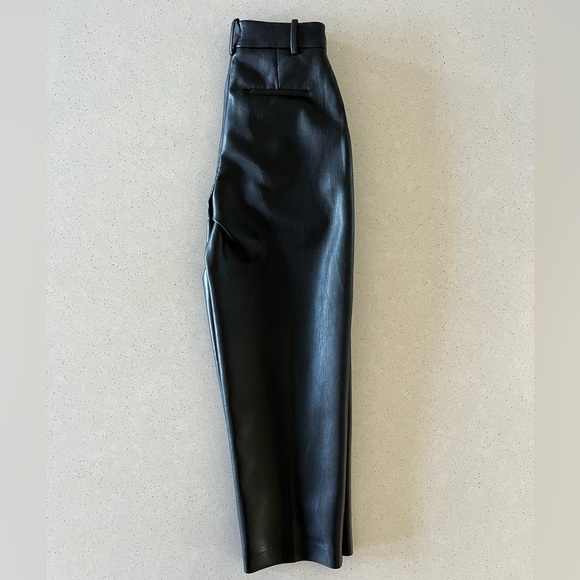 Aritzia Pants - Picture 4 of 4